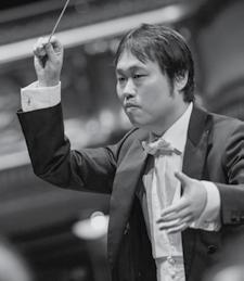 KERÜLET EGÉSZSÉGÉÉRT Szólisták: Ninh Duc Hoang Long tenor Balogh Ádám az Emberi Erőforrások Minisztériumának Fischer Annie ösztöndíjasa, Junior Prima-díjas zongoraművész Vezényel: Kanai Toshifumi
