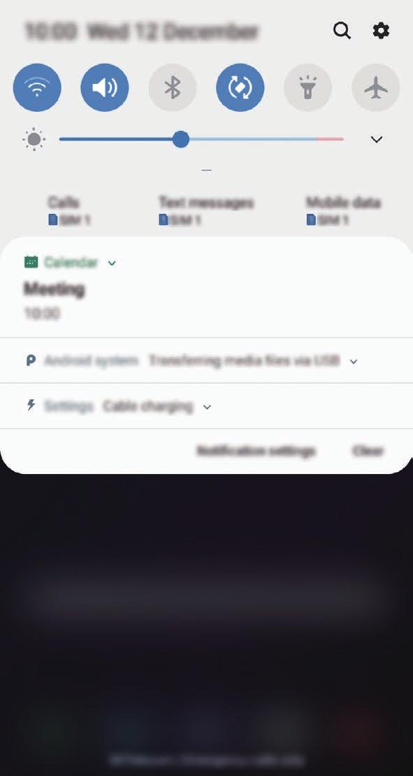 Alapok Értesítési panel Amikor új értesítéseket fogad, mint például üzenetek vagy nem fogadott hívások, akkor a jelző ikon megjelenik az állapotsávon.