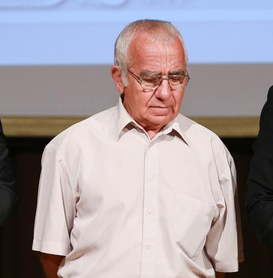 Havasi József SDB szerzetesnek, volt szalézi tartományfőnöknek adományozták, melyet Ábrahám