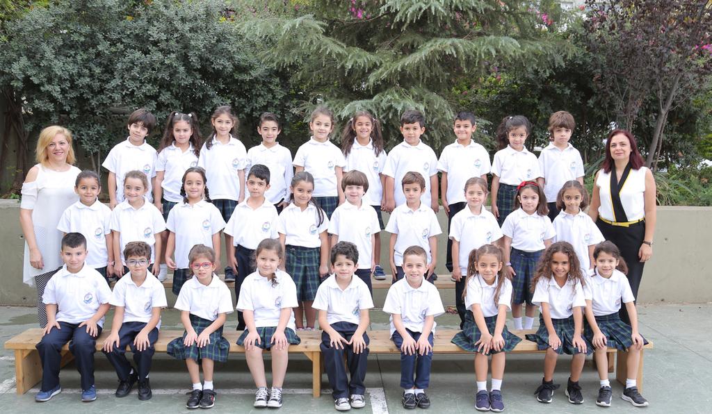 GS 2 CP1 Avec Mme Doris Chalhoub et Mme Vera Nacouzi Georges Maatouk, Paolo John Barhouche, Sasha Gehchan, Lily Ayoub, Majd Abi Nasr, Maurice Thoumy, Rebecca Mahfoud, Teya Ghanem, Maria Abi Ghosn.