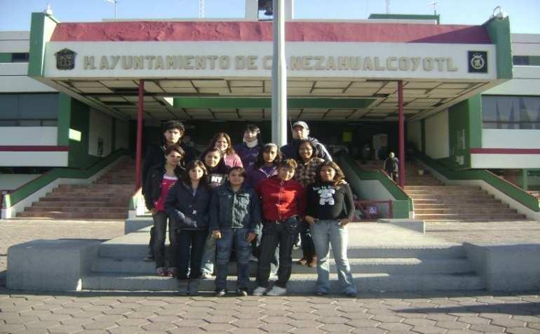 LUGAR DE REUNIÓN N Y HORARIO PALACIO MUNICIPAL DE CIUDAD NEZAHUALCOYOTL Lugar de reunión Av.
