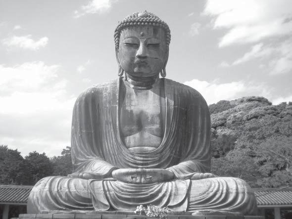 Nagy Buddha-szobor Józsi Japánban járt, ahol a régi fővárosban, Kamakurában látta a híres Nagy Buddha-szobrot. Egy fénykép is készült, amelyen Józsi a szobor előtt áll.