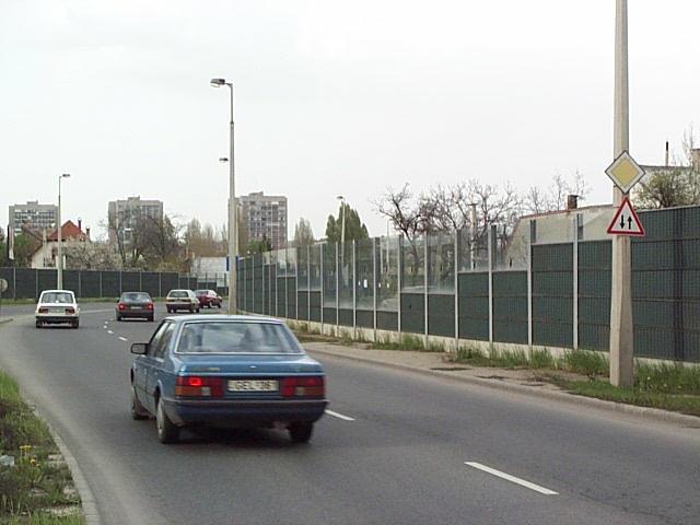 Átlátszó