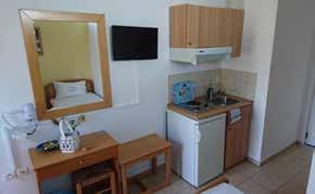 ágyon 12 év felett 69 900 79 900 89 900 99 900 69 900 Többhetes felár: 70 000 Ft/fő/hét AC: 42 EUR/hét Széf: 15 EUR/hét Vacsora 12 év felett: 40 000 Ft/fő/hét 2-12 év között 25