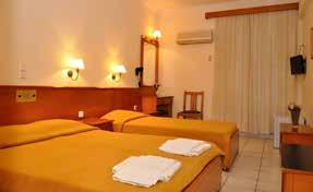 ANDREOLAS Beach Hotel + reggeli Laganas Fekvése: közvetlenül a tengerparton, a központtól kb. 300 m-re.