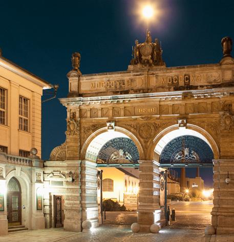 4 0 9 9 9 4 6 7 4 Number of Visitors to Combined Tourist Destinations in 0 Name of combined tourist destination* Lower Vítkovice and Landek Park City of Prague Museum Pilsner Urquell breweries and