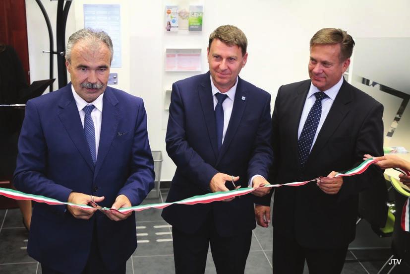 Mindössze 1725 méterrõl van szó, azonban ez jóval nagyobb jelentõségû szakasz, mint gondolnánk mondta Nagy István agrárminiszter, a térség országgyûlési képviselõje, aki jelen volt az átadáson, s
