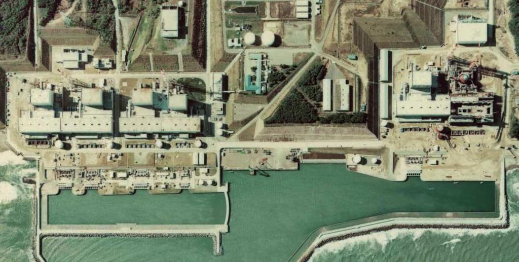 [h/év] Atomerőművek 7 KKQ LKQ Gács Iván Hűtővízellátás frissvíz-hűtés Margulova: Atomerőművek Alacsony hőmérsékletű, nagy mennyiségű frissvíz-forrás szükséges Kondenzátorok hőátadó felületét ez
