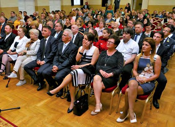 A fejlesztéseknek, beruházásoknak köszönhetően Beretytyóújfalu egy olyan város lesz, ahol jó lakni. Ha megállunk a Bihari Múzeum előtt, egy kilométeres körzeten belül mindent megtalálunk.