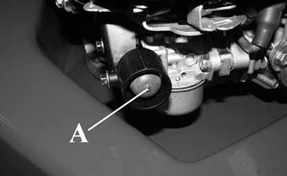 46 43 47 44 45 48 46 48C A MOTOR BEINDÍTÁSA Magyar BEINDÍTÁS ÓVINTÉZKEDÉS Olvassa el a motor mellékelt kézikönyvét. Fontos információkat tartalmaz.
