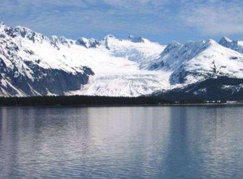 A Colorado-fennsík vízszintesen fekvő rétegsorait a Colorado folyó bevágódása tárta fel (kanyonok).