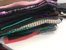 Kapzsákban Tartalom: különböző fajtájú textiláruk Megjegyzés: az áru sokfélesége, a gazdag