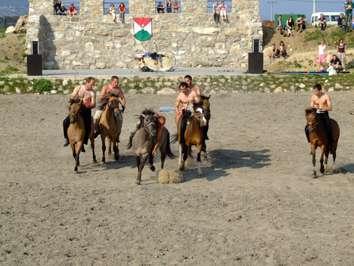 Birkarablás 2019. május 25.-én! Kezdés időpontja: 15:45 Befejezés időpontja: 16:45 Eredményhirdetés: 16:45 Fődíj: Bárány Versenyzők száma legfeljebb: 16 fő 2019. május 24.