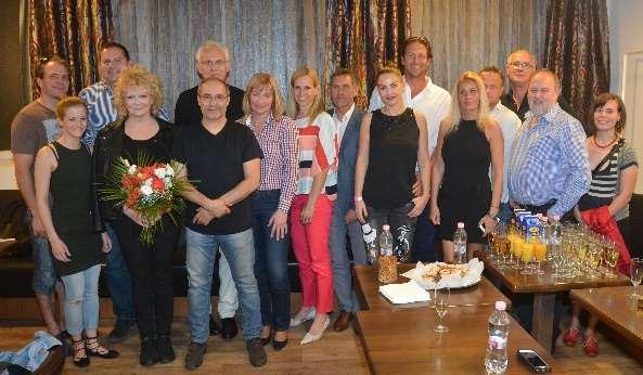 hosszan elbeszélgettek. A nyári hónapok a nagy magyarországi világversenyek jegyében teltek.