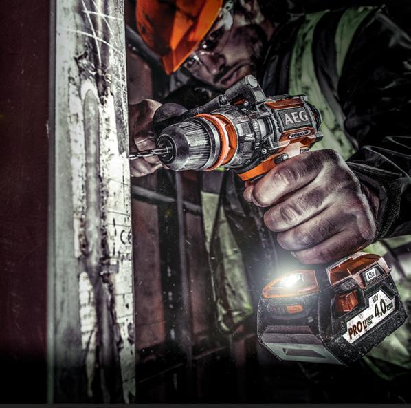 FÁRADHATATLAN ERŐ MINDEN HELYZETBEN 3 ALAPTECHNOLÓGIA FÁRADHATATLAN ERŐ 3 INTELLIGENS ELEKTRONIKA MEGÁLLÍTHATATLAN MŰKÖDÉSI IDŐ Techtronic Industries Eastern Europe Sp. z o.
