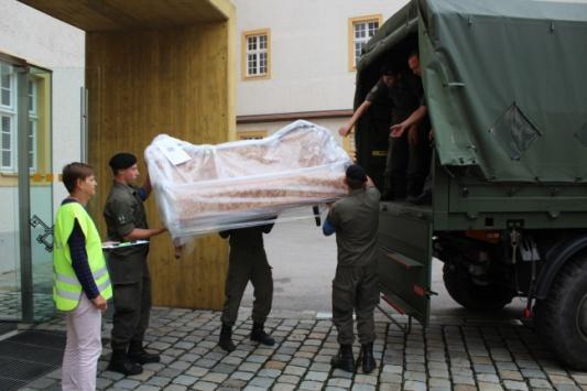 Míg az első napon a válságstáb munkáját érintő előadások voltak, a második nap résztvevői egy szimulált vészhelyzetre vonatkozó megoldásokat dolgoztak ki KOLOMANI18 néven.