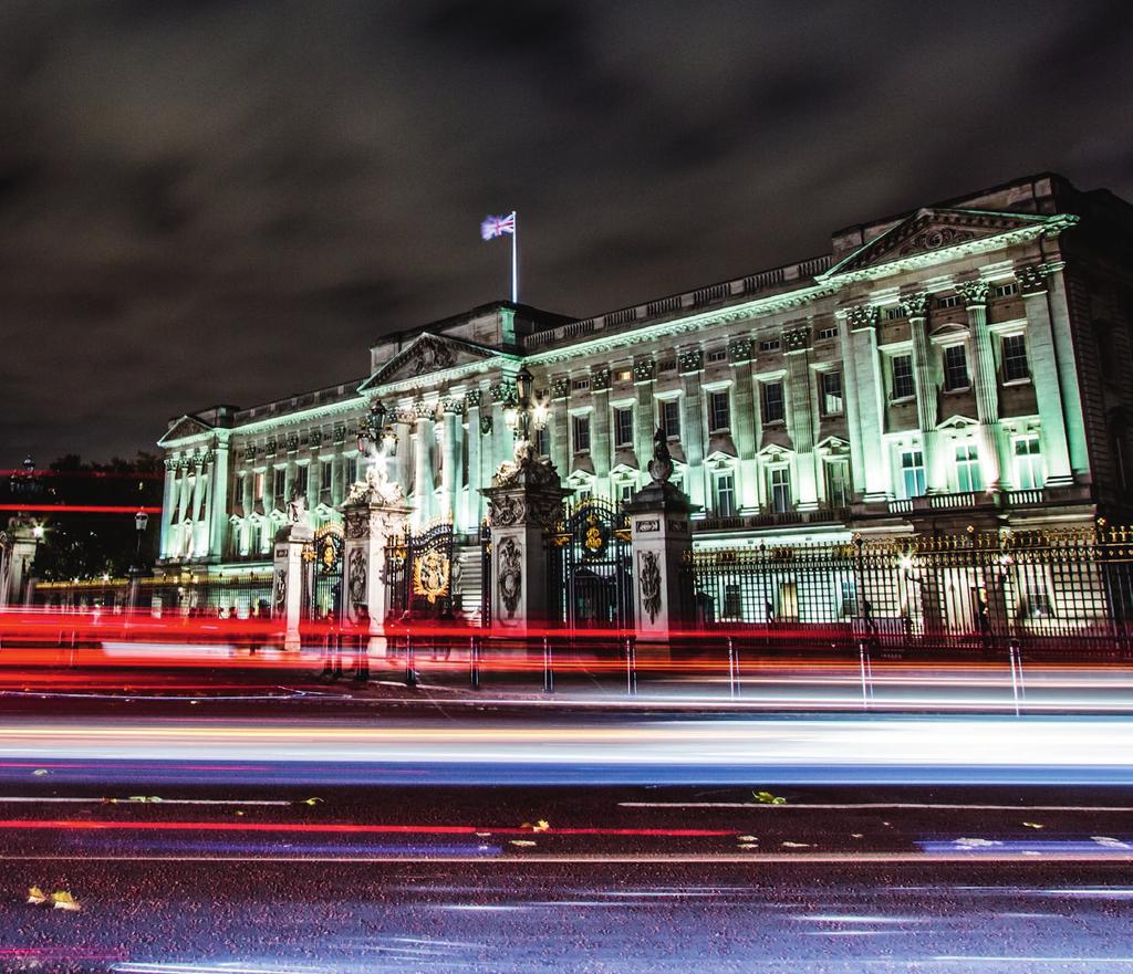 A Buckingham-palota napjainkban Amellett, hogy ez a brit királyság időtálló jelképe, a Buckinghampalota jelentős turistalátványosság, művészeti galéria és számos hivatalos, állami rendezvény