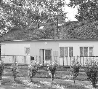 Visszaemlékeze arra, hogy 1700-ban hogyan érkeztek meg az ősei hazánkba, hogyan le magyarrá egy olasz nevű család az évszázadok ala, és hogy menynyire fontosnak tartja azt, hogy bár ő nem tudo