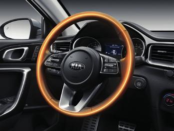 2 SILVERFELSZERELTSÉGHEZ VÁLASZTHATÓ CSOMAGOK 7 KÖZPONTI KIJELZŐ TOLATÓKAMERÁVAL (ANDROID AUTO ÉS APPLE CARPLAY TÁMOGATÁSSAL*) + 120 000 Ft GOLD FELSZERELTSÉGHEZ VÁLASZTHATÓ CSOMAGOK (AUTOMATA