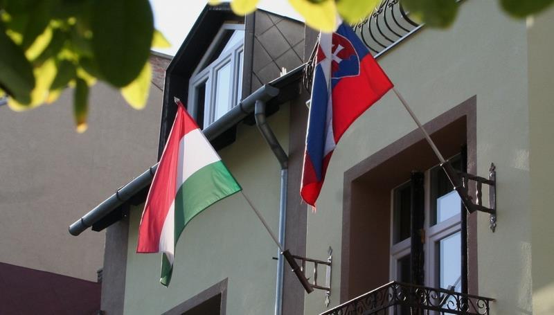 AZ ELLENŐRZÉS TERÜLETE Országos Szlovák Önkormányzat Az Országos Szlovák Önkormányzat 1995. április 12-én alakult. Az Önkormányzat 2 gazdálkodási feladatait a Hivatal 3 látta el.