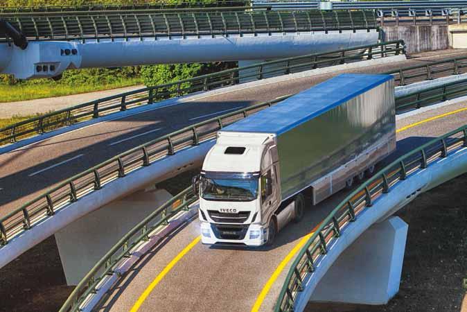 ÁTFOGÓ SZERVIZCSOMAG IVECO TCO 2 LIVE Az IVECO TCO 2 LIVE több mint kereskedelmi ajánlat, ez egy ígéret: az ügyfél oldalán állunk TCO javítási törekvéseiben.
