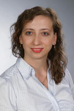 Neves külföldi egyetemeken töltött el hosszabb-rövidebb időt, mint vendégprofesszor, többek között University of Sydney, Virginia University, University of California Berkeley, Hosei University Tokyo.