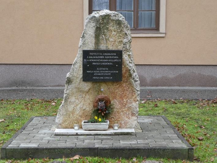 -os emlékmű, 2016.