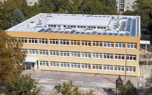 Az elmúlt években Miskolc több egészségügyi, nevelési és kulturális intézményénél telepített háztartási méretű napelemes kiserőműveket.