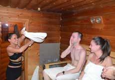 A vendéget élménymedence, törökfürdő, gőzkabin, szauna és jacuzzi fogadja, kényeztető masszázsok közül választhat, sakkozhat, majd megpihenhet a büfében, a tepidáriumban a Szeráj pihenőben.