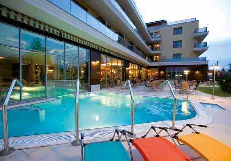 A Balneo Hotel, melynek neve is mutatja, hogy a gyógyfürdőtan, is az ásványvizek, iszapfélék, tengeri és folyami fürdők gyógyítási célokra való felhasználására, azaz balneoterápiára szakosodott, a