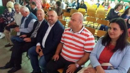 Turgyán Tamás az Erdélyi Magyarörmények Szövetségének a magyarországi képviselője, Bende Sándor országgyűlési képviselő és Czirják Károly, a dr. Urmánczy Nándor Egyesület elnöke.