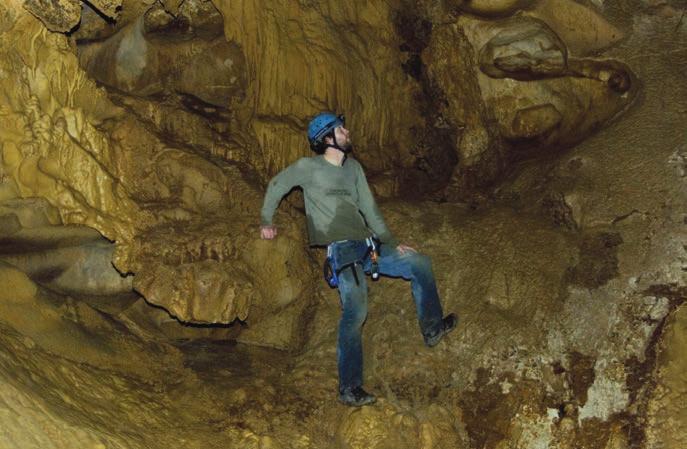 4. FELADATSOR BESZÉDKÉSZSÉG Task 2 You and your friend have been invited to go on a daredevil holiday, which will include