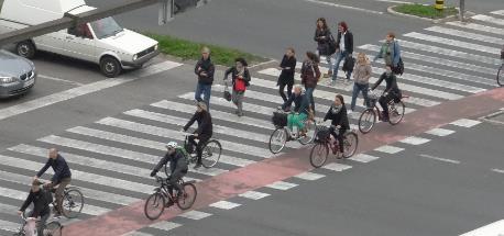 A SUMP HAZAI TÁMOGATÁSI HÁTTERE (2014-2020) IKOP projektek megalapozására IKOP-3.1.0-15 - Fenntartható városi közlekedés fejlesztése és elővárosi vasúti elérhetőség javítása a Közép-magyarországi régióban IKOP-3.