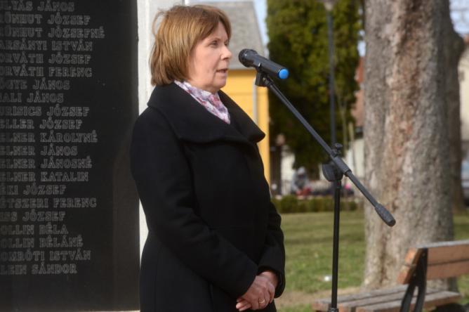 Mostantól önállóan is beavatkozhatnak az igali önkéntes tűzoltók Átadás Az Igali Önkéntes Tűzoltó és Polgárőr Egyesület tagjai a mai napon ünnepélyes keretek között vehették át az erről szóló
