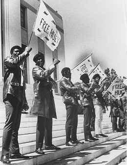 [1] Tate, Kathrine: Black Faces in the Mirror: African Congress. Princeton, Princeton University Press. 2004, pp. 7-8.