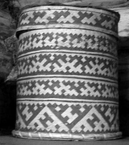 74, 87, 281, és KORYAKOVA: An Overview of the Andronovo Culture, 1998); jól látható a fésűs-szőnyegmintás díszítés fennmaradása, s hogy Itkulnál már kerek aljúak az edények; a mai