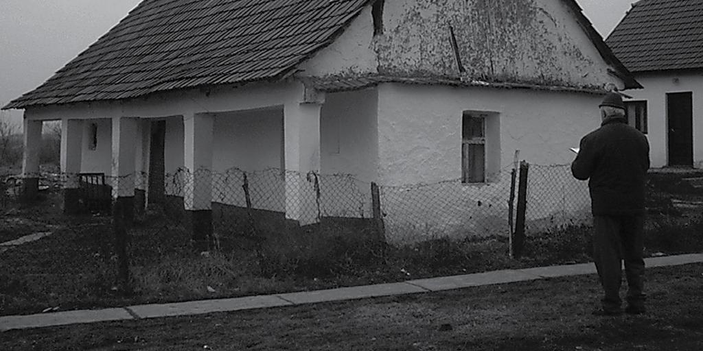 Krízisvonal V. Mező Anna Esettanulmányok, esetleírások Az Országos Kríziskezelő és Információs Telefonszolgálat 2005.