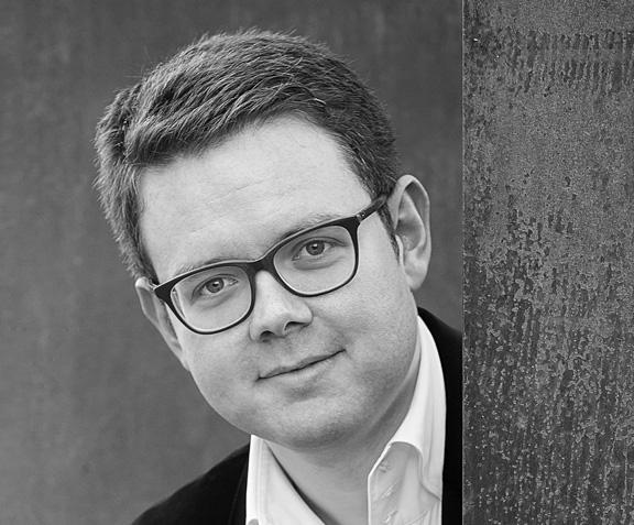 Átível a klasszikus brácsaversenyektől, a kamarazene összes kombinációján át, egészen a kortárs zenéig.