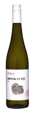 NAGY-SOMLÓ Kreinbacher Birtokvörös* száraz vörösbor, friss, gyümölcsös házasítás, amelyet a shiraz fűszeressége tesz gazdagabbá, jó egyensúlyú bor finom aromákkal és kellemes savakkal, javasolt