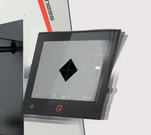 egyszerű megoldása: az átgondolt eszközváltó- koncepció a 15 fokban megdöntött forgástengellyel helyet biztosít 8 eszköz részére egy egyedül állóan kompakt építési móddal.
