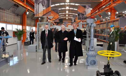 Országos szakmúzeum nyílt az atomerőműben Új múzeummal gazdagodott Paks városa, március 7-én megnyílt az atomerőmű üzemi területének északi részén az Atomenergetikai Múzeum.