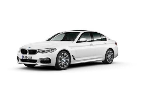 hu JA91 BMW 530e iperformance (Az árak tartalmazzák az ÁFÁ-t) HUF 16 728 000,00 Műszaki adatok Hengerűrtartalom Teljesítmény 1998 cm3 185 kw (252k ) 0 1/min Városi fogyasztás Országúti fogyasztás