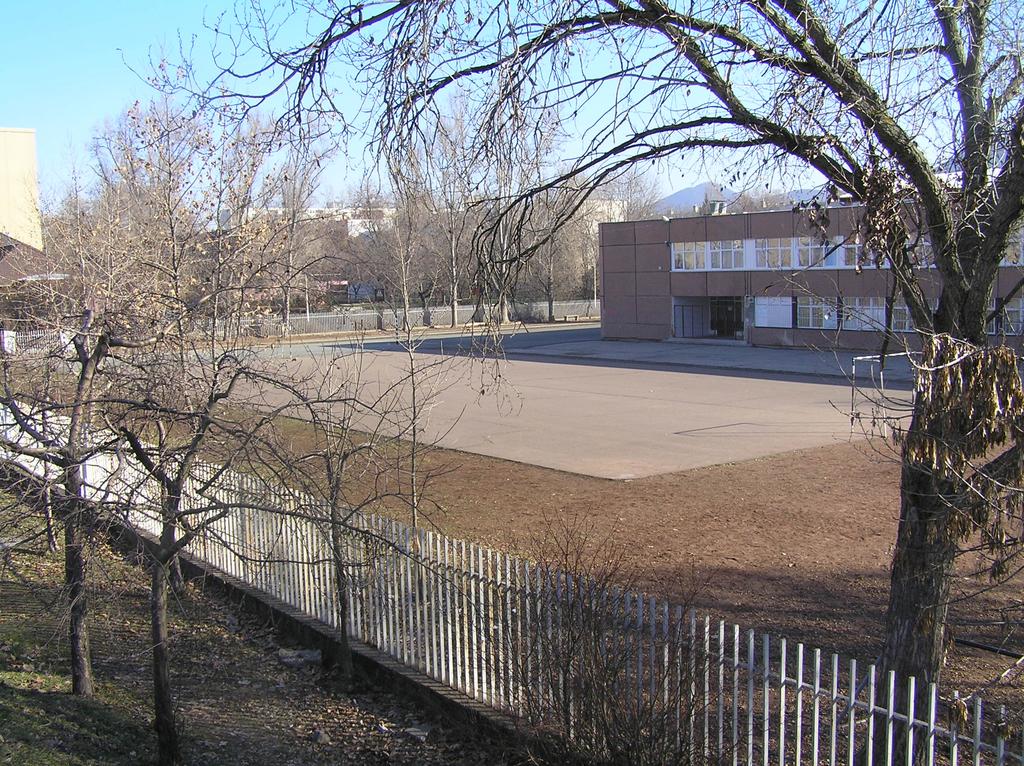 A helyszínen a piac működésének feltételei biztosíthatóak. 2./ A vásárokról, a piacokról, és a bevásárlóközpontokról szóló 55/2009. (III. 13.) Korm.