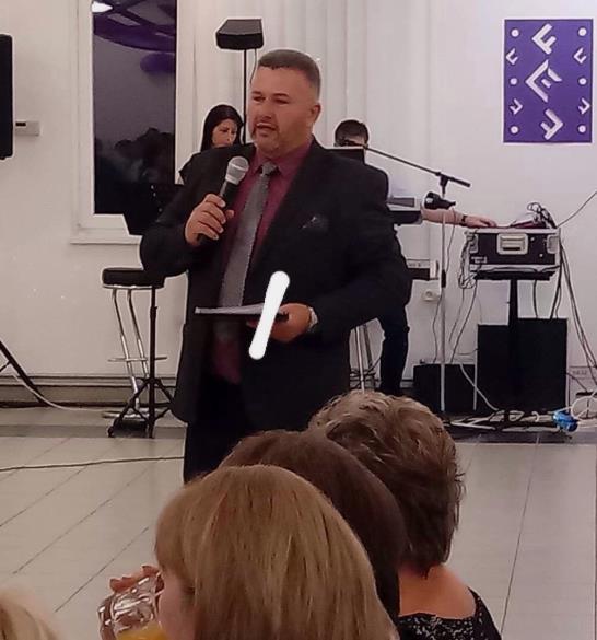 ZÁHONYI VASUTAS IX. évfolyam, 10. szám 2019. szeptember 23 Vasutasbál Fényeslitkén Az elmúlt hétvégén a záhonyi Küldöttgyűlést követő napon még egy rendezvény zajlott területünkön.