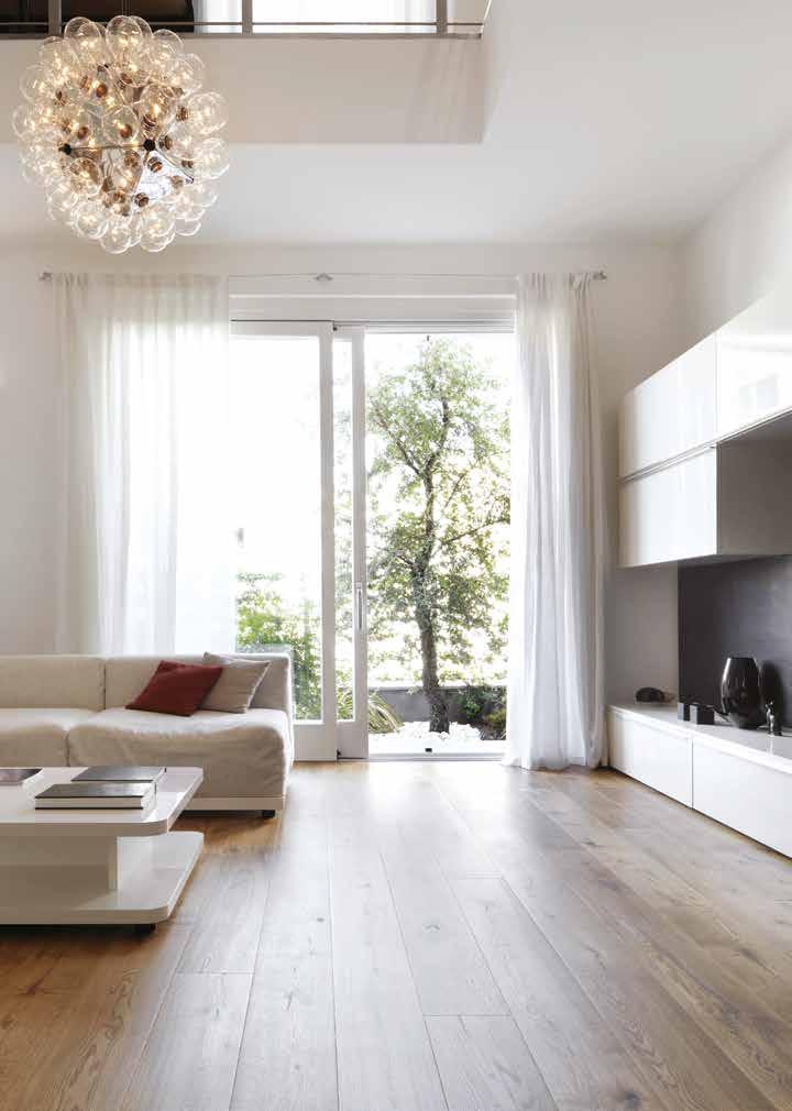 FLOR 600 Olajradiátor FALRA IS SZERELHETŐ - 600 W teljesítmény -