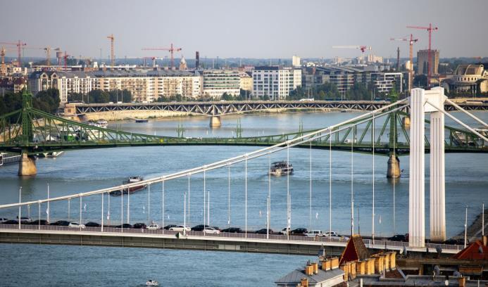 FŰTÉS, HŰTÉS EGYSZERŰEN Távfűtéssel az élhetőbb Budapestért 2019.