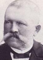 A képen balról V. György angol király, II.