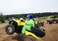 Megtalálható itt minden, amire csak a quadok, és az adrenalin szerelmeseinek szüksége van. A prémium kategóriás SUZUKI quad flotta 22 megbízható járgányból áll: LTF-250, LTA-400, LTZ-400, LTA- 700.