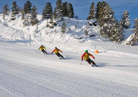 Mellettük Ön gyermeke jó kezekben lesz, legyen akár teljesen kezdő a síelés snowboardozás területén, akár haladó aki technikai tudását szeretné tökéletesíteni.