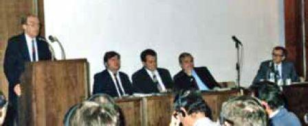 Erdélyi Béla 1987 1989 között az Észak Jemeni Saanai Al Thawra Kórházban érsebészszakértőként és -oktatóként dolgozott.